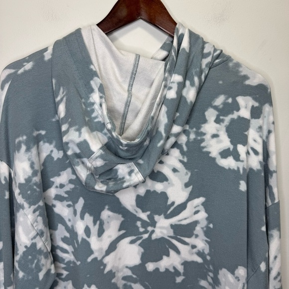 Athleta Balance Printed Tie Dye Hoodie Sweatshirt Size Medium - Picture 6 of 10